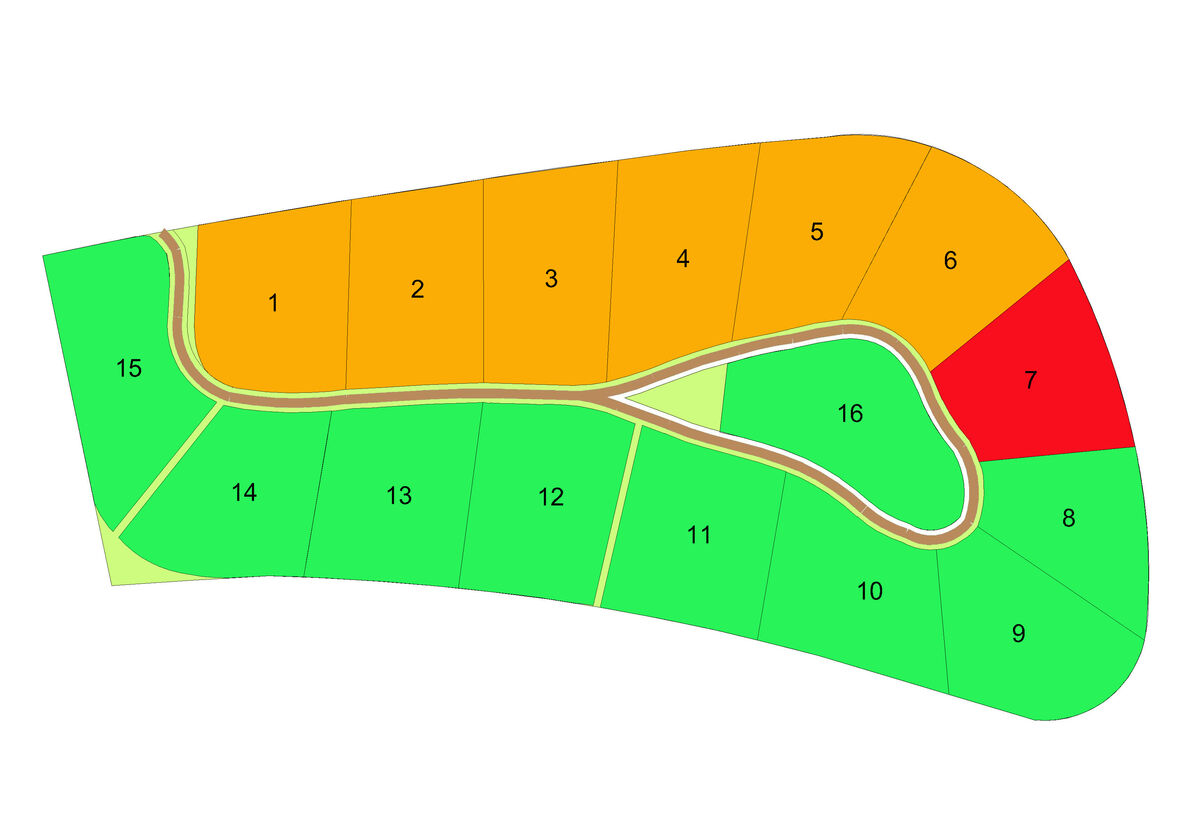 Plano del loteo con las 15 parcelas numeradas y el camino interior
